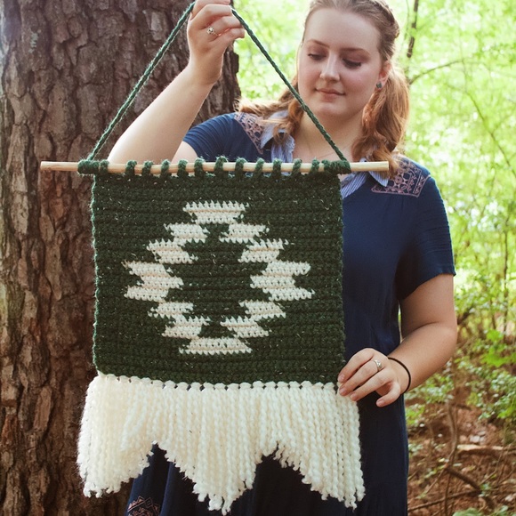 WELCOME TO MY CLOSET! - Picture 6 of 7